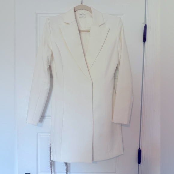 Miss Circle Freya White Crystal Fringe Blazer Dress - Picture 2 of 4